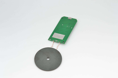 盘子一样的圆形7.5W苹果快充无线充电方案